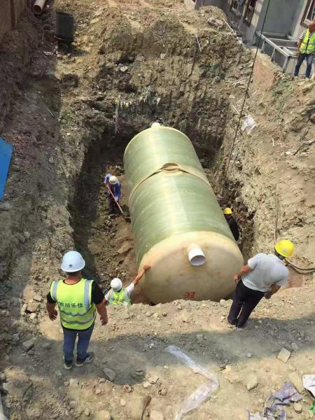 哈密地区南部县养猪场玻璃钢化粪池项目